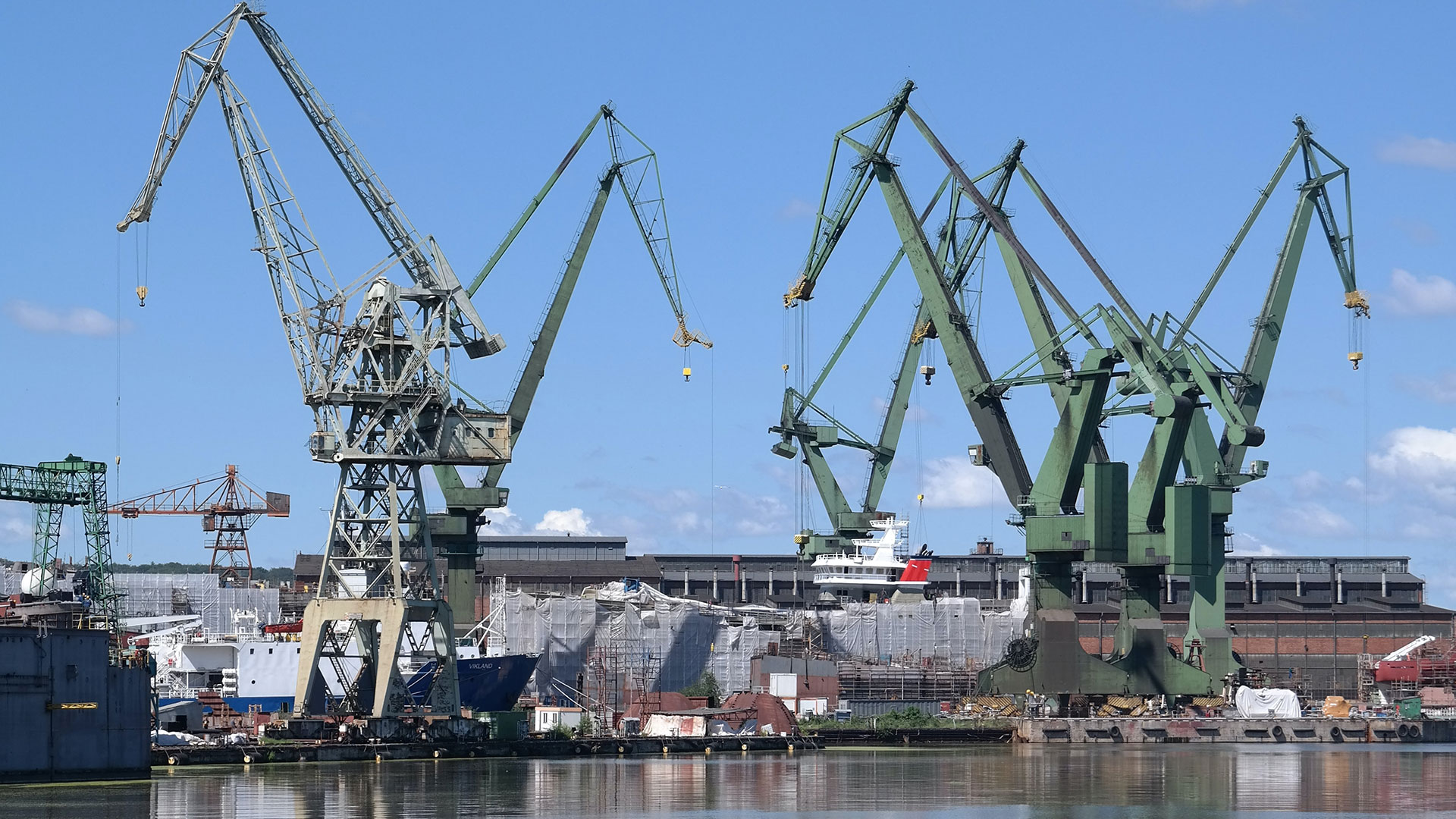 Asbestos Exposure in Shipyards