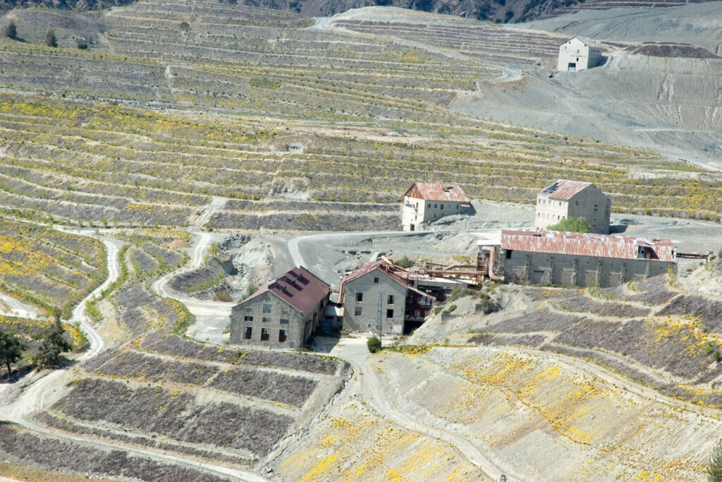 asbestos mine